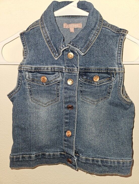 BCBGirls Other - BCBG Girls Girls Jean Vest Size 6x